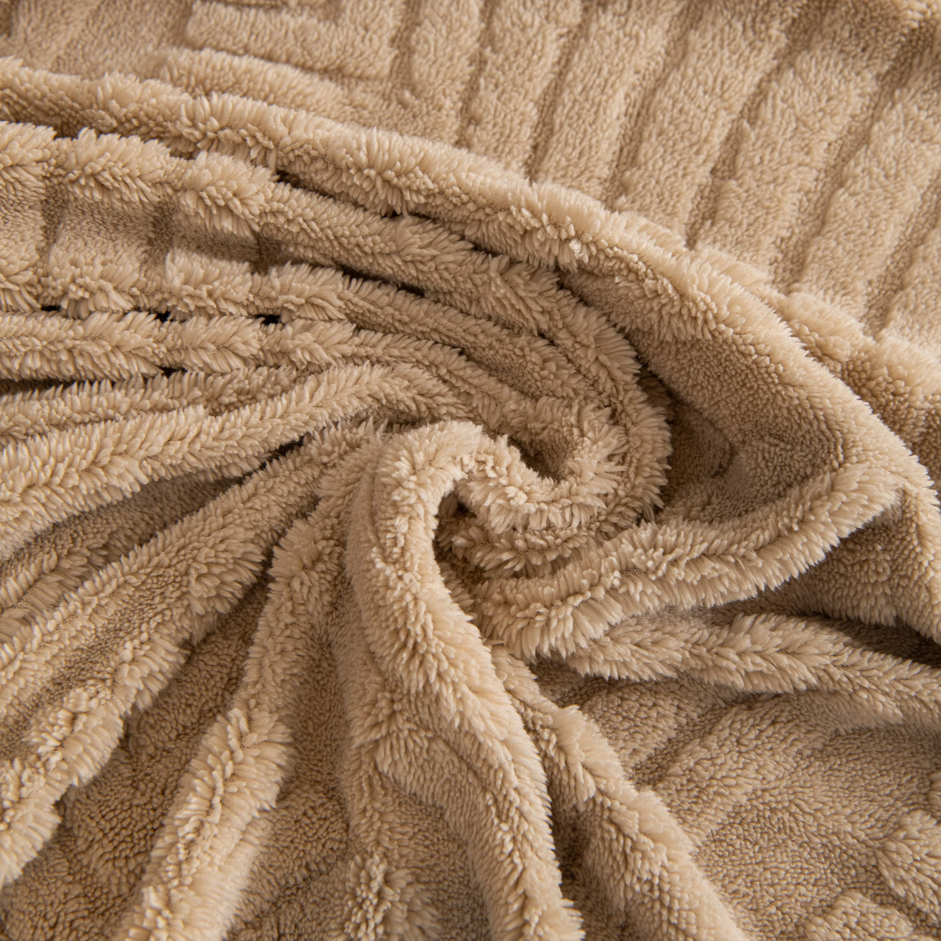 Winter Soft Plush Fleece Sofa Blanket Leaves Jacquard Couch Covers for Couches - Image 50