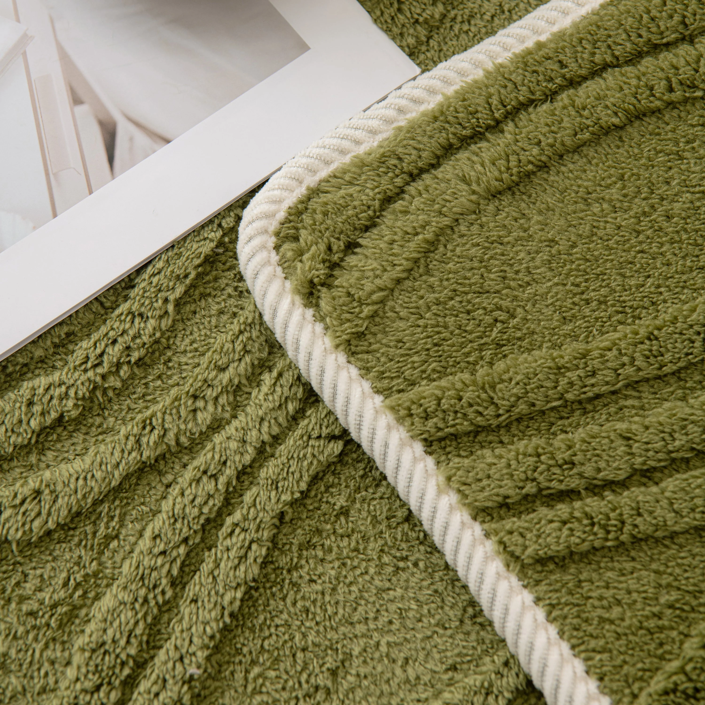 Winter Thickened Non-slip Blanket, Three-Dimensional Embossed Cotton Velvet Sofa Cover - Image 115