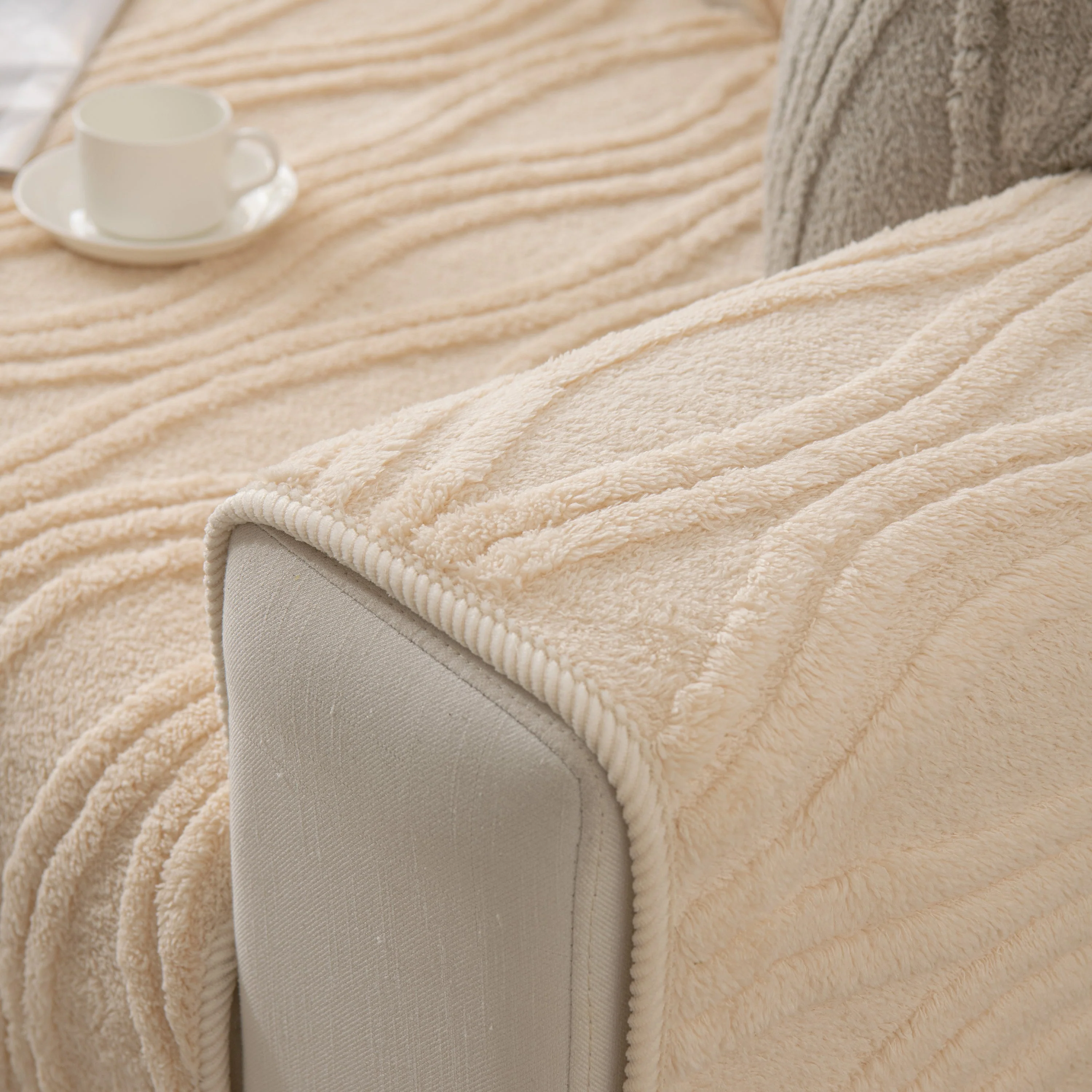 Winter Thickened Non-slip Blanket, Three-Dimensional Embossed Cotton Velvet Sofa Cover - Image 37