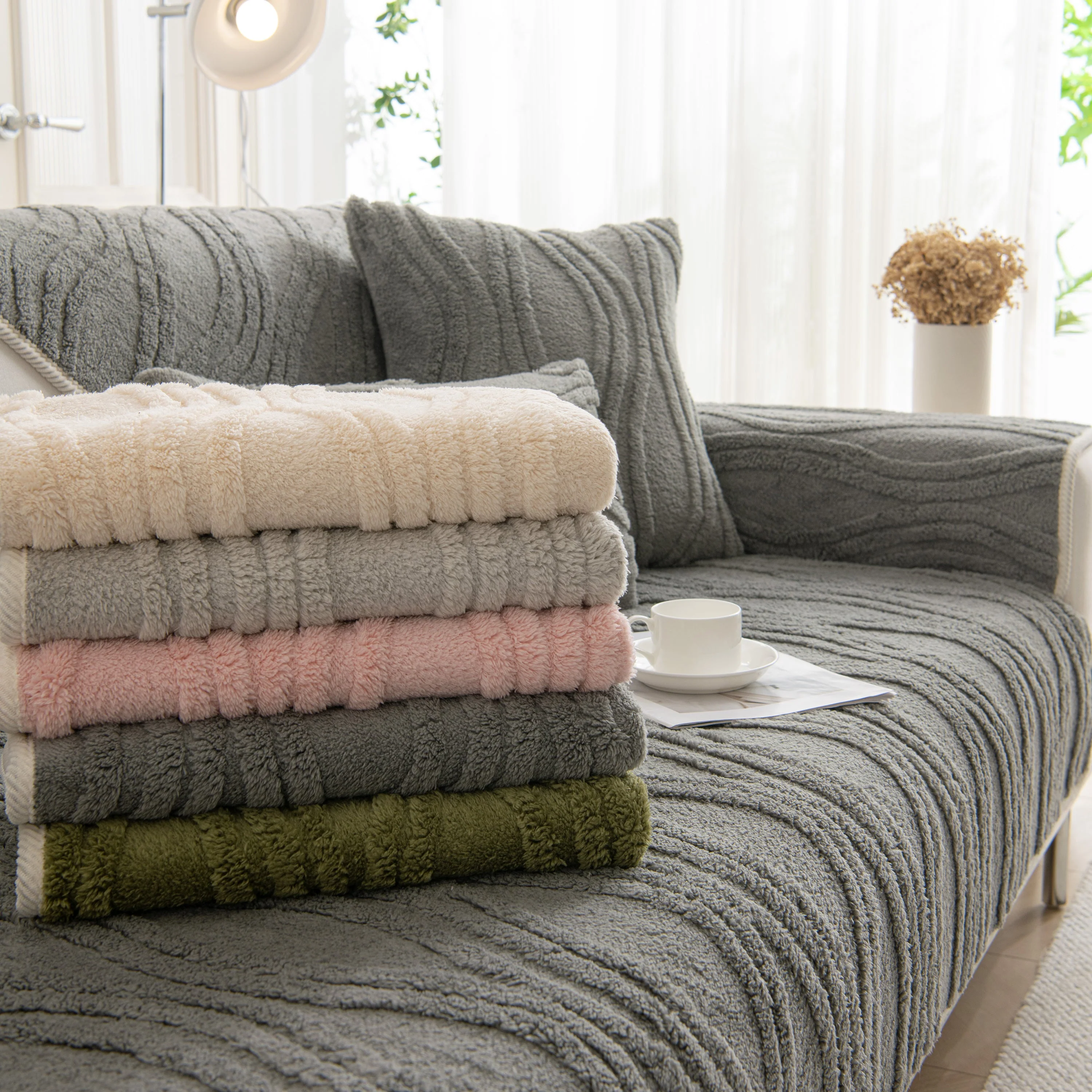 Winter Thickened Non-slip Blanket, Three-Dimensional Embossed Cotton Velvet Sofa Cover - Image 4