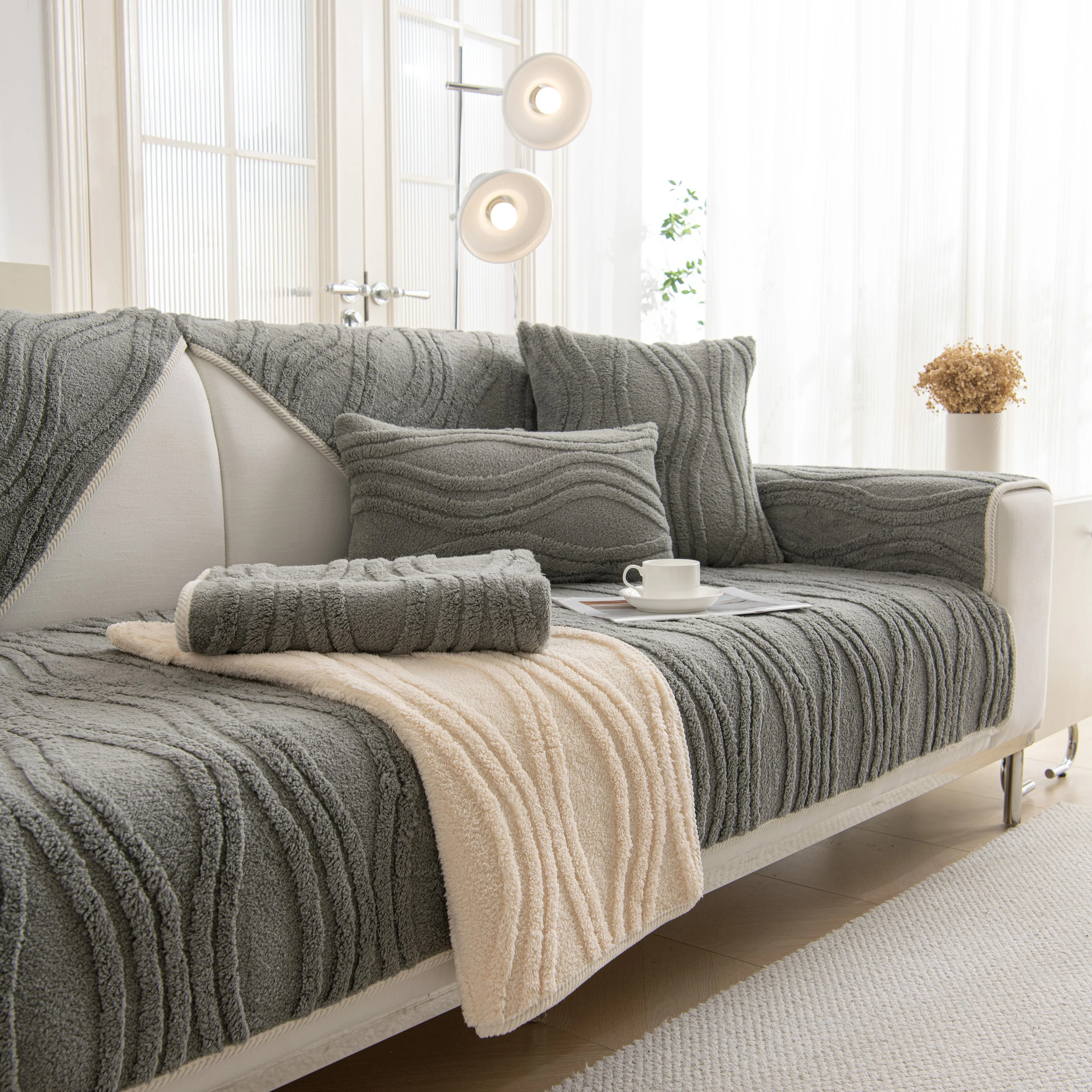 Winter Thickened Non-slip Blanket, Three-Dimensional Embossed Cotton Velvet Sofa Cover - Image 7