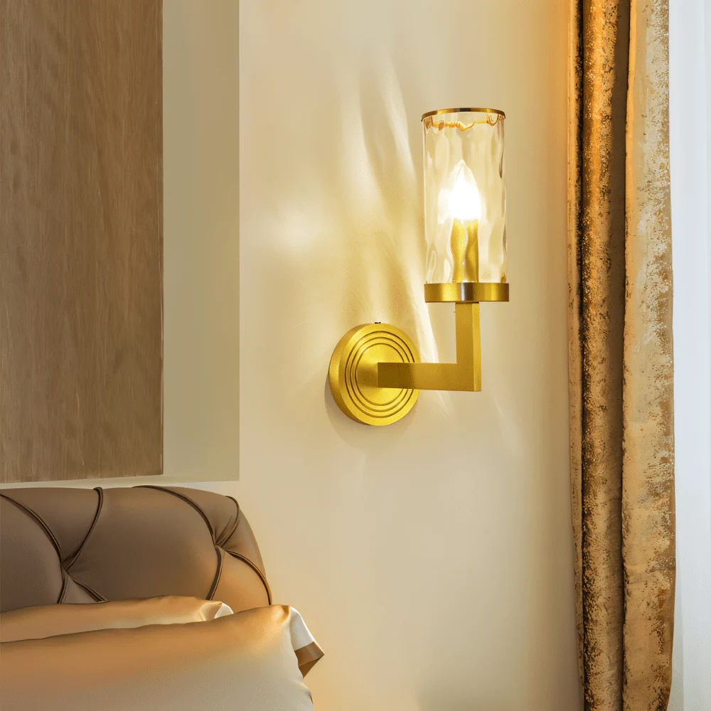 Wynlo Wall Lamp - Image 4