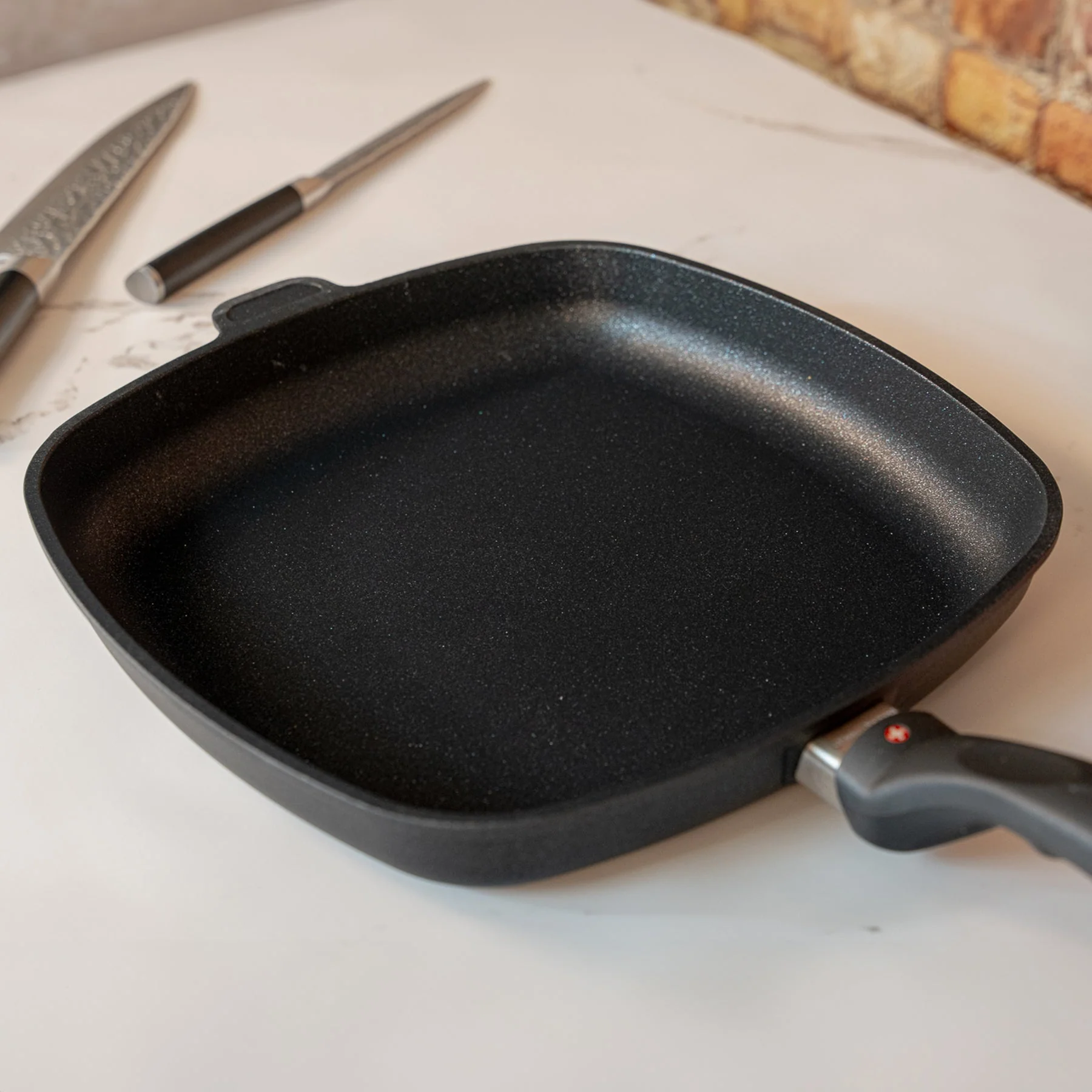XD Nonstick 11" x 11" Square Fry Pan - Image 3