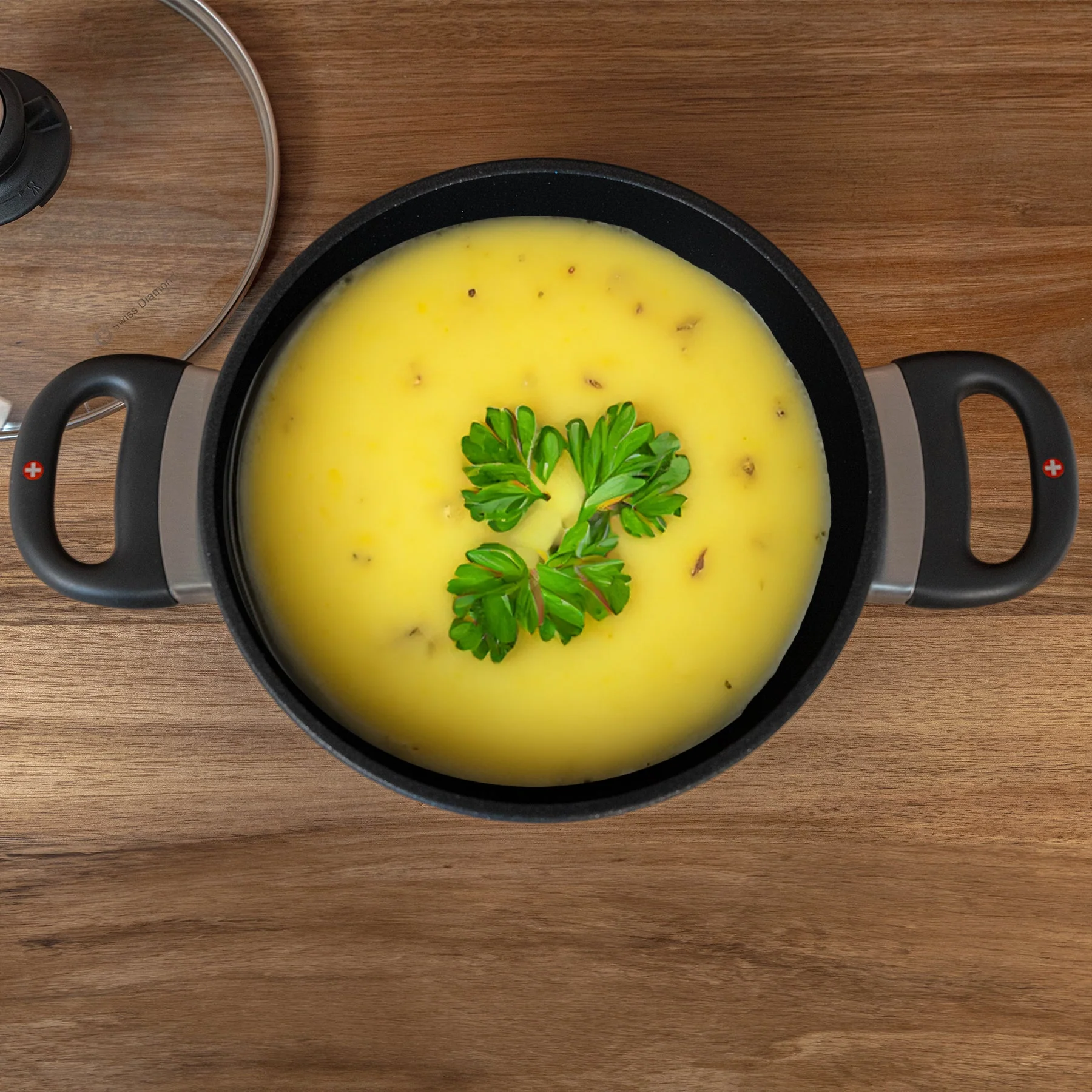 XD Nonstick Casserole with Glass Lid - Image 2