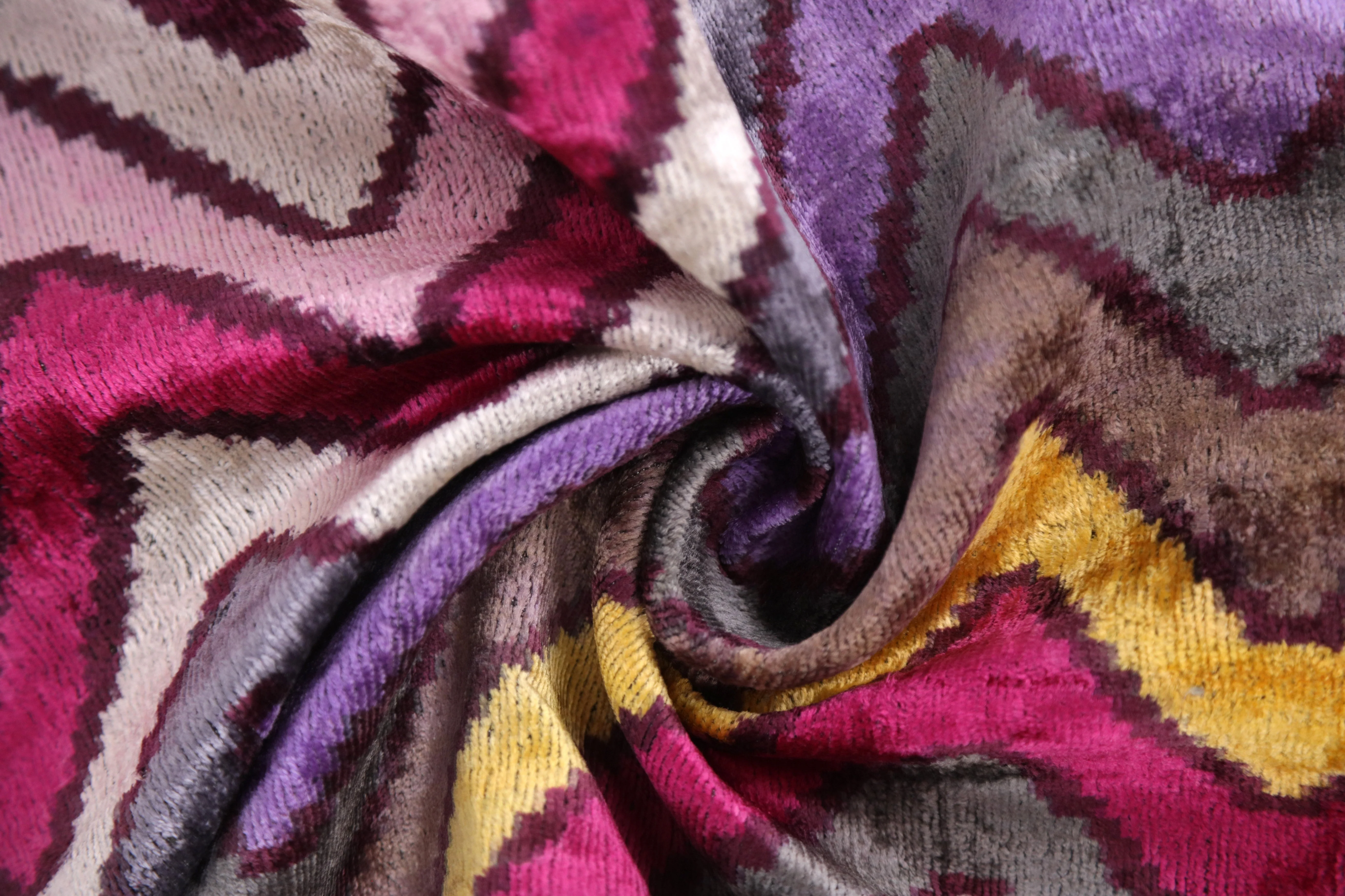Zigzag Silk Velvet Pillow 16x24 – Fuchsia & Gold, Handmade Luxe - Image 3